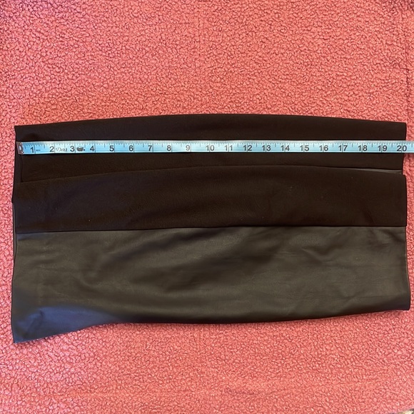 Express Pencil Skirt - Picture 6 of 6